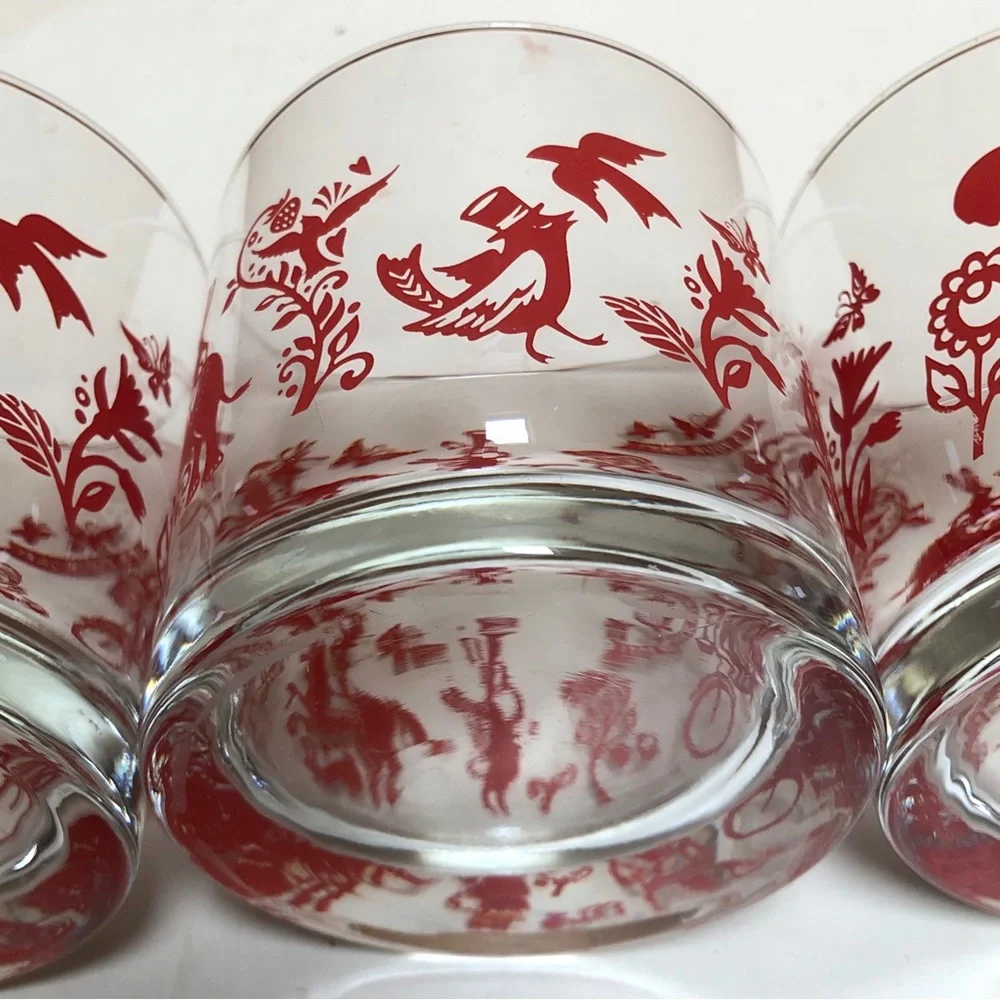 It’s your day 4 set Crate & Barrel glasses cups